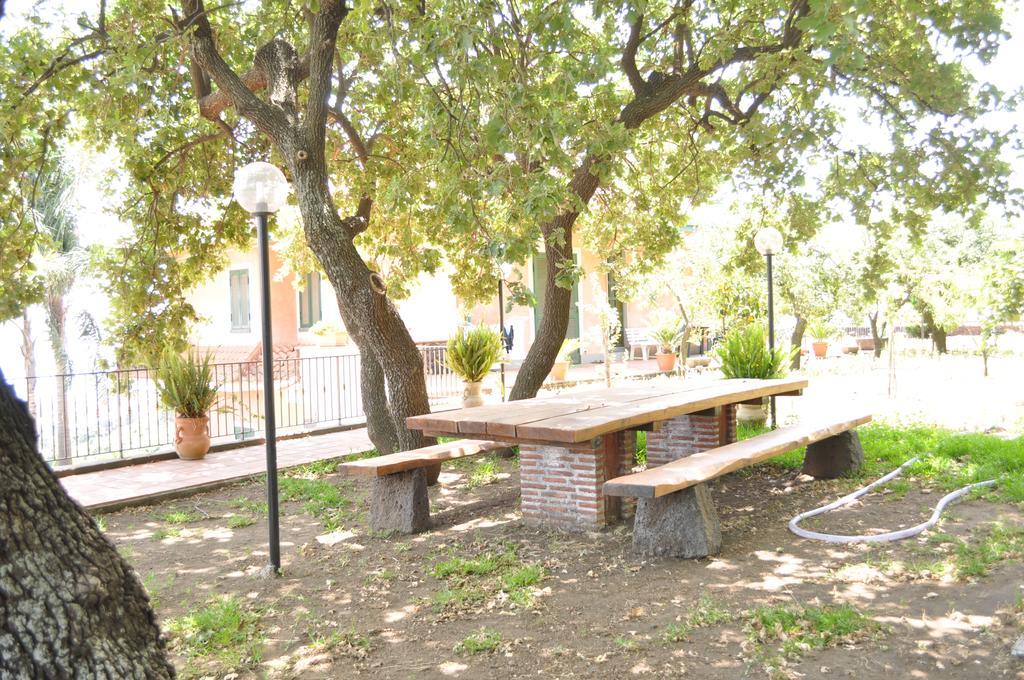 B&B Villa Dagala Santa Venerina Bagian luar foto