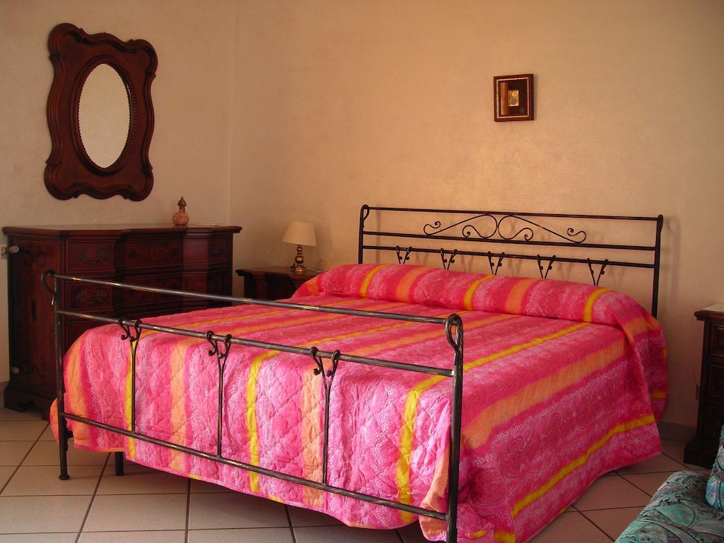 B&B Villa Dagala Santa Venerina Ruang foto